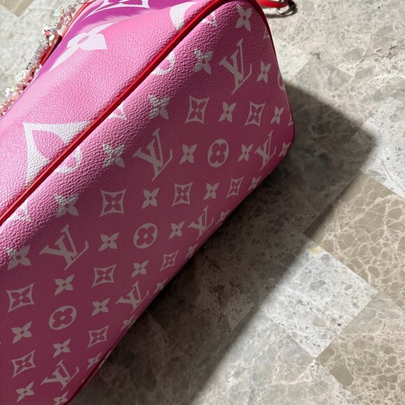 AUTHENTIC LOUIS VUITTON Red OMBRE NEVERFULL-RARE AND PRISTINE CONDITION - Picture 9 of 10